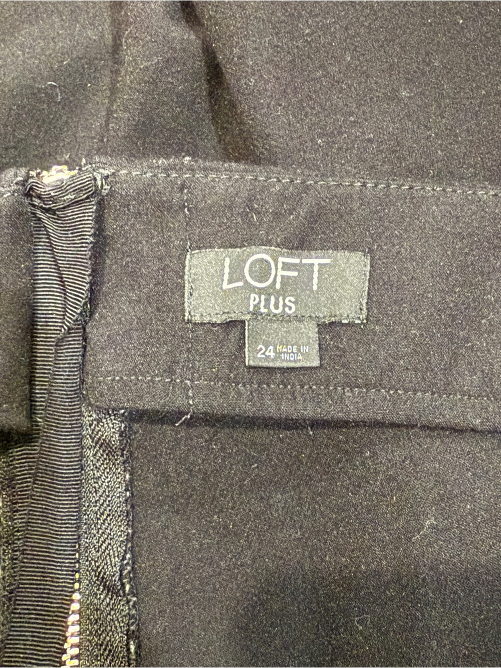 LOFT Plus Black Bottom